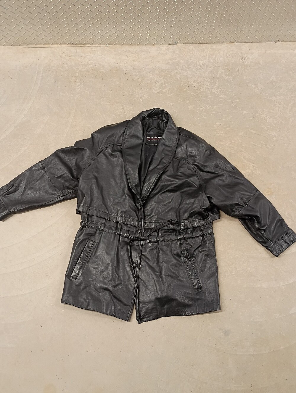 Wilsons Vintage Leather Women’s Size XL Black Short Trench Draw Cord Lined Coat